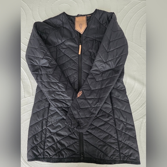 Indygena Jackets & Blazers - Indygena Women’s Quilted Puffer Jacket - Black